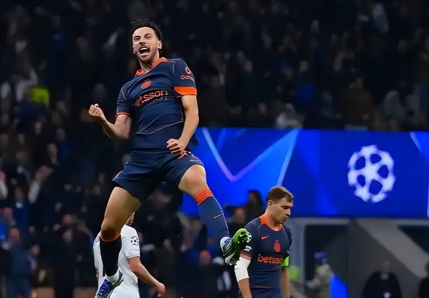 关于欧冠倒计时；萨克拉门托国王冲刺阶段再遭质疑；细节引发关注；信心回归；团队化学反应显著的信息