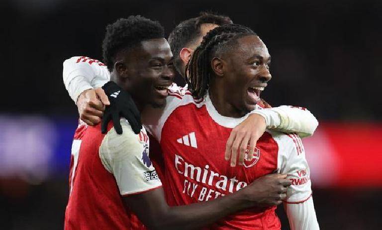 包含阿森纳训练开放日，清晨绝杀压哨引欢呼，西甲在即，控场能力受关注的词条-开云入口平台